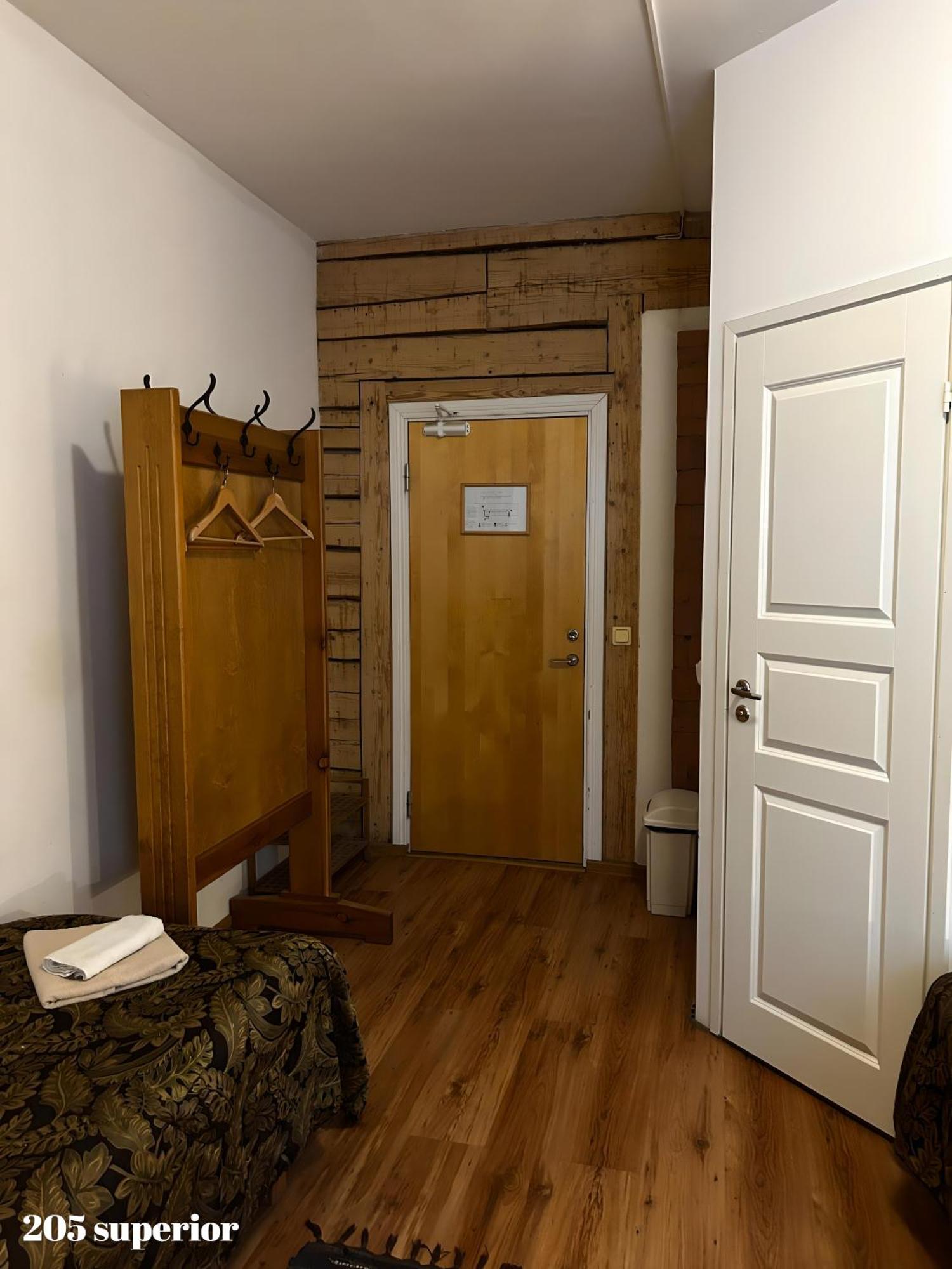 Guesthouse Carl Schmidt Poltsamaa Exterior photo