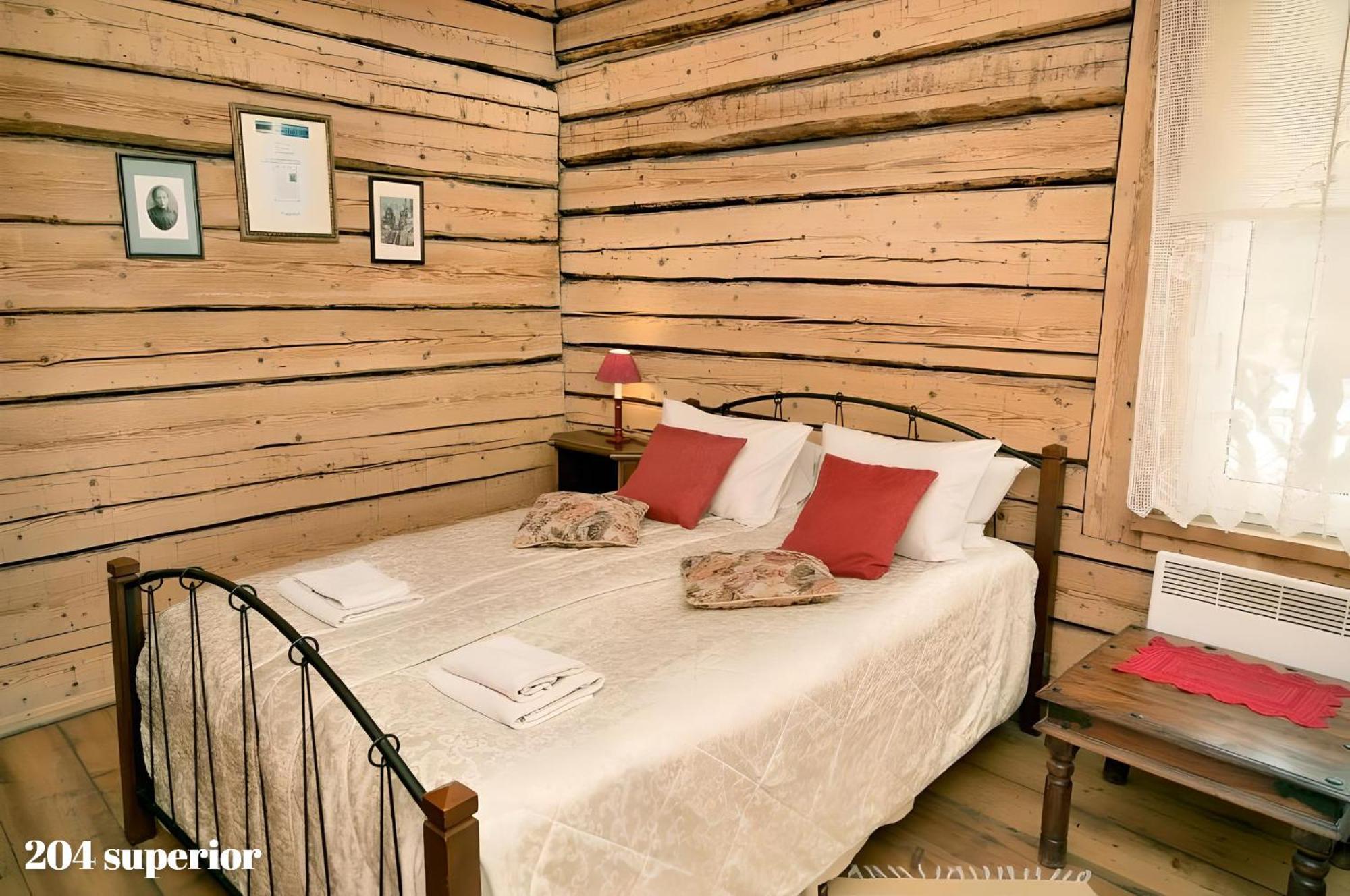 Guesthouse Carl Schmidt Poltsamaa Exterior photo